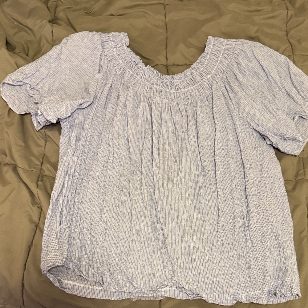 Blue and white stripe flowy top